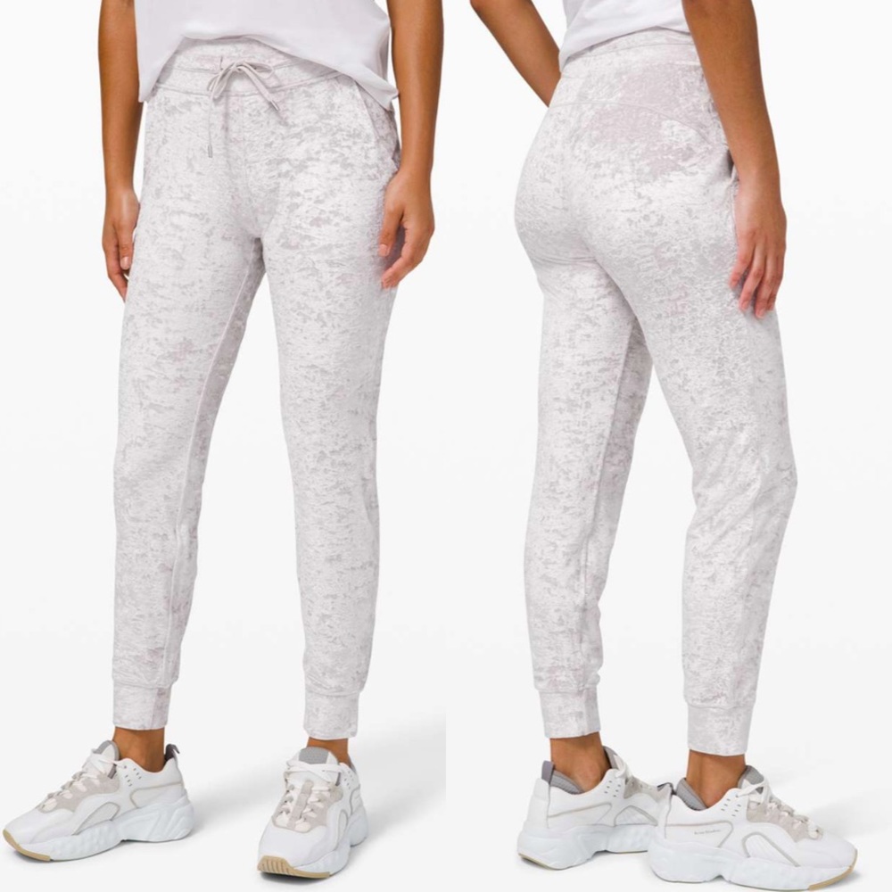 Lululemon Ready to Crush Chrome Silver‎ Crushed Velvet Joggers Special Edition